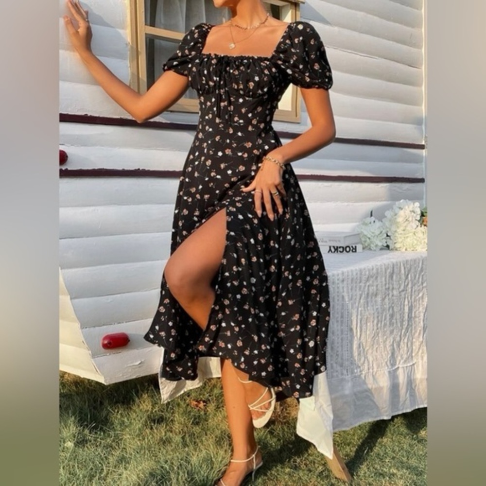 Black flower zip up dress scrunch shoulders